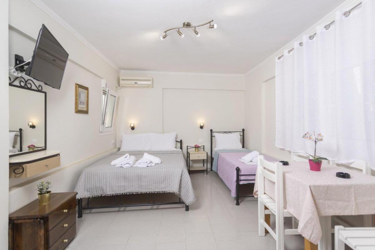 Katerina Apartments Pefkochori Buitenkant foto