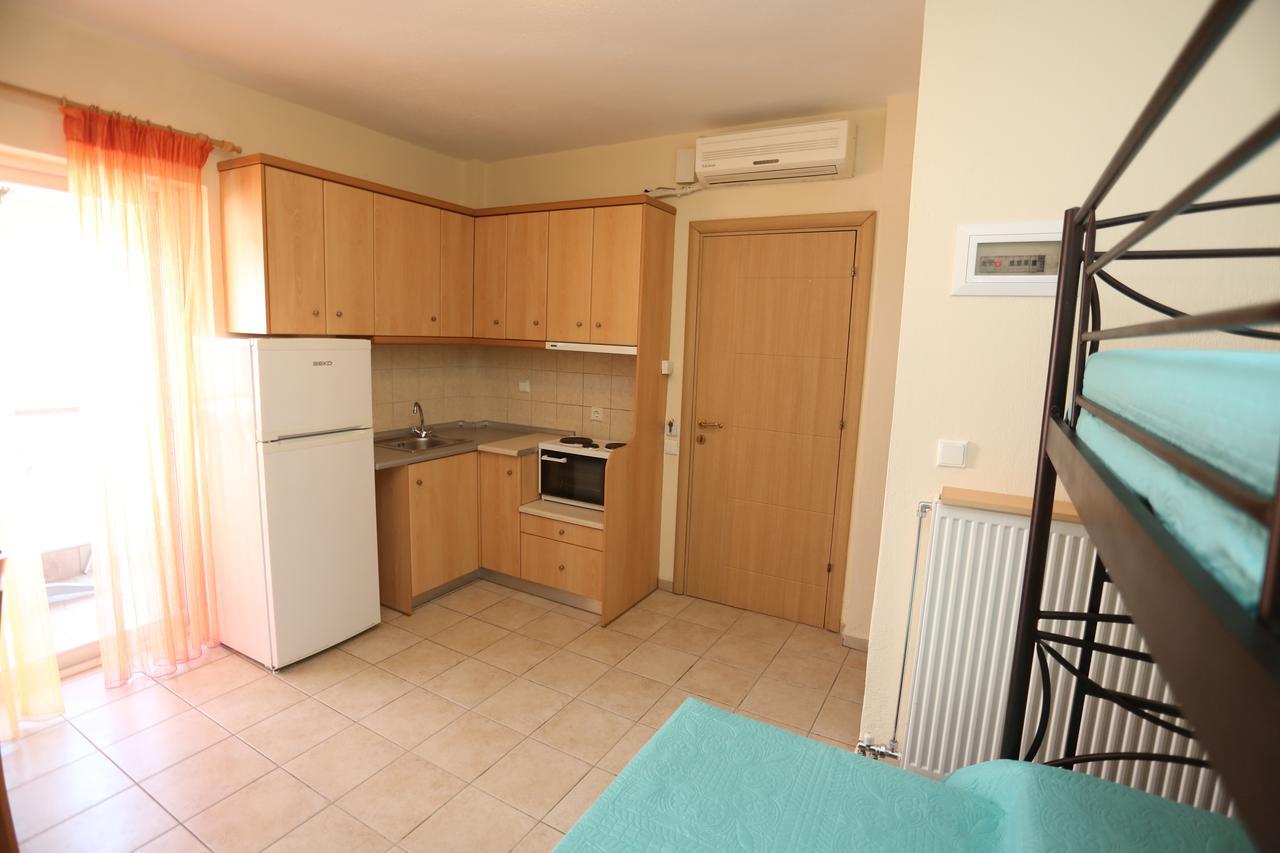 Katerina Apartments Pefkochori Buitenkant foto