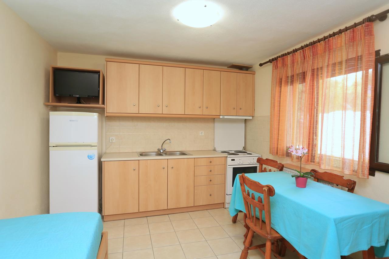 Katerina Apartments Pefkochori Buitenkant foto