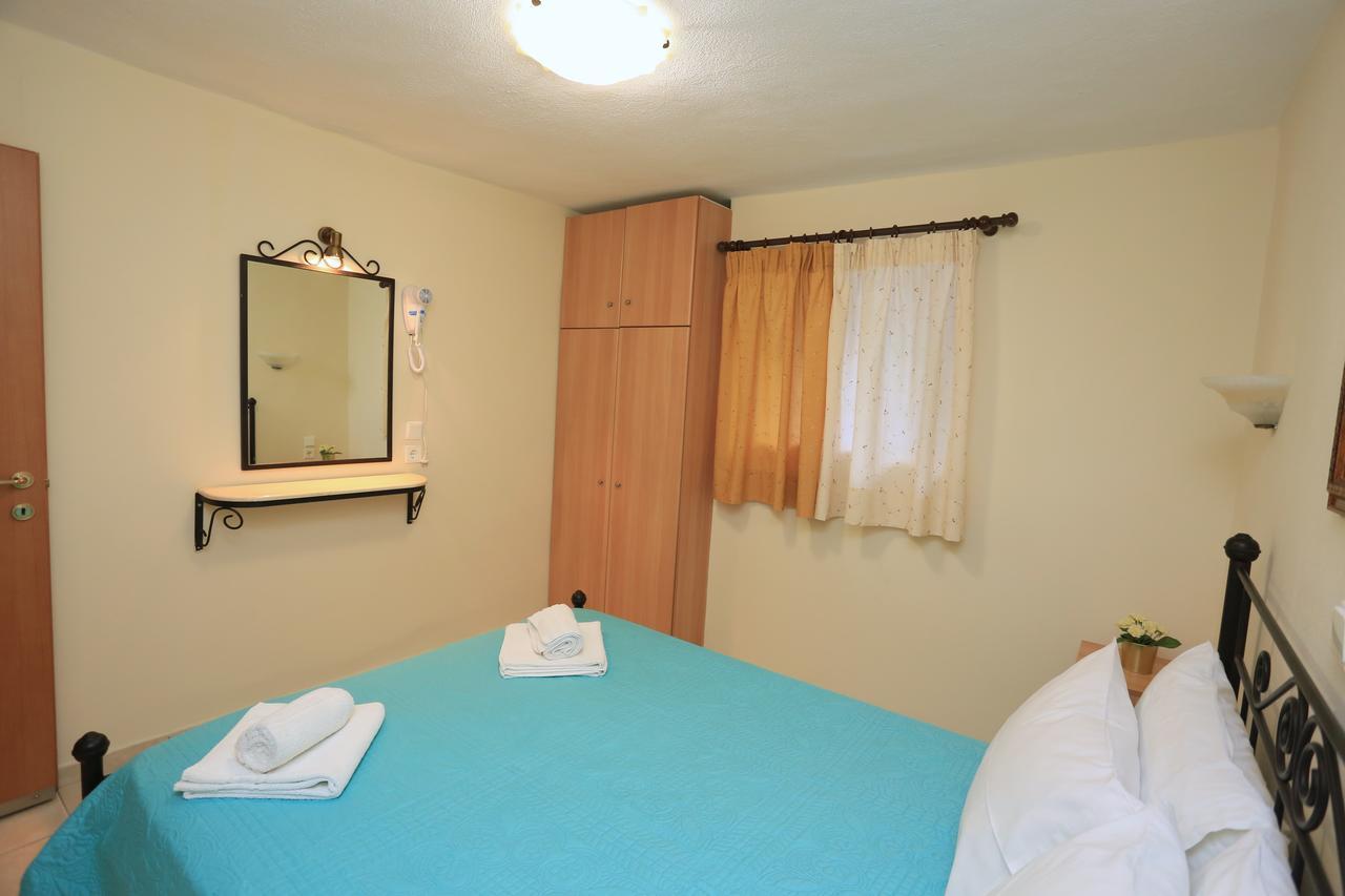 Katerina Apartments Pefkochori Buitenkant foto